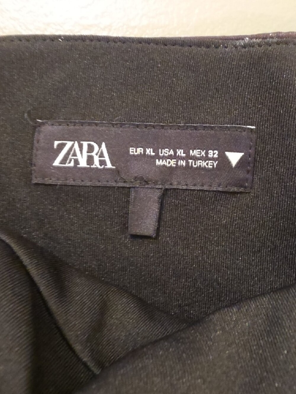 Zara women’s Black Lace-Trim adjustable Strap Cami size XL great condition - Picture 8 of 9